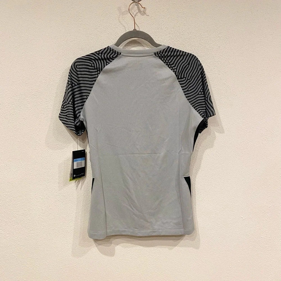 NWT Nike Strike 2 Women's Soccer Jersey Size Medium - Picture 4 of 4